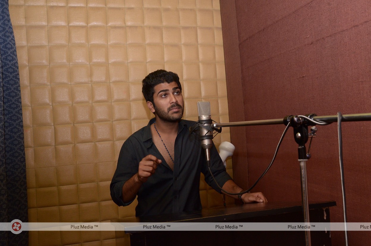 Sharvanand - Journey Movie Dubbing Working stills | Picture 106125
